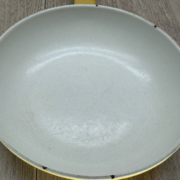 Vtg Descoware Skillet Saucepan Enameled Cast Iron Dishwasher Safe Round Yellow - Picture 8 of 10